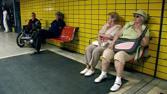 "NoBody's Perfect" (2008)