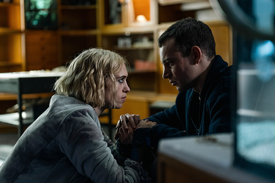 Lia von Blarer, Leonard Schleicher (v.l.n.r.) in "Der Wald in mir" (2023)