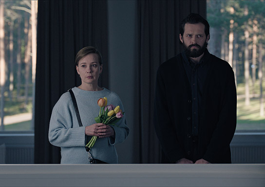 Tschulpan Nailjewna Chamatowa, Grigoriy Dobrygin (v.l.n.r.) in "Quiet Life" (2024)