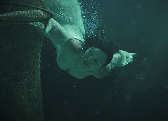 Julia Dordel in "The Bitter Taste" (2024)