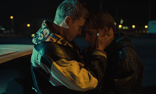 Franz Pätzold, Louis Hofmann (v.l.n.r.) in "Frisch" (2024)