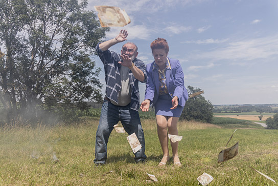 Sigi Zimmerschied, Luise Kinseher (v.l.n.r.) in "Karli & Marie" (2025)