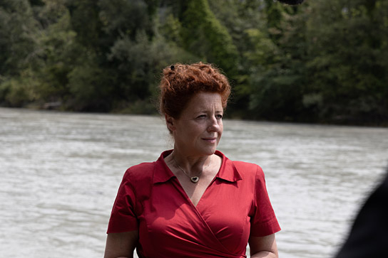 Luise Kinseher in "Karli & Marie" (2025)