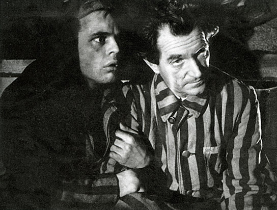Klaus Kinski, Carl-Heinz Schroth (v.l.n.r.) in "Morituri" (1948)