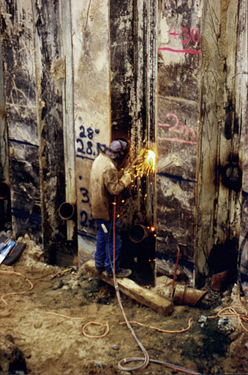 "Der Platz" (1997)