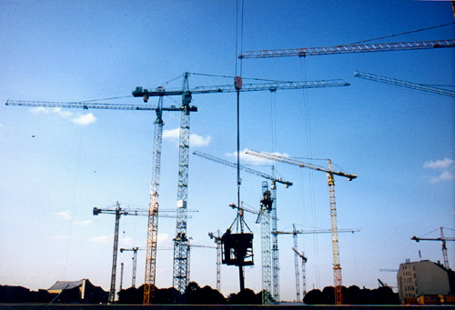 "Der Platz" (1997)