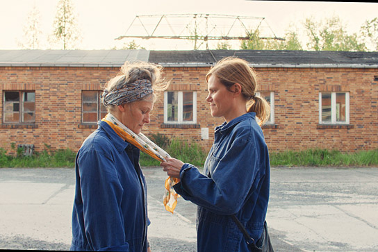 Xenia Snagowski, Fritzi Haberlandt (v.l.n.r.) in "Wilma will mehr" (2025)