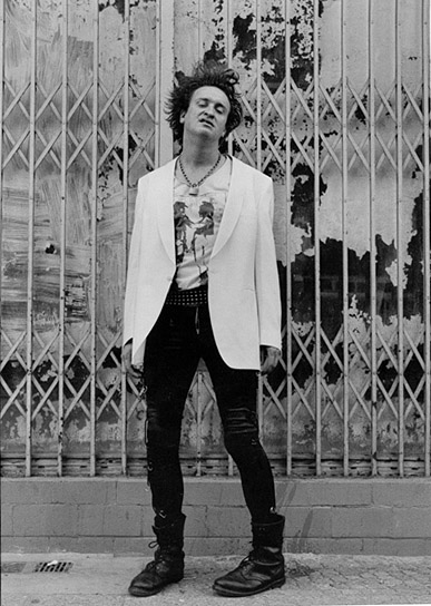 Alexander Hacke (als Sid) in "Sid & Nancy - Ex & Pop" (1996)
