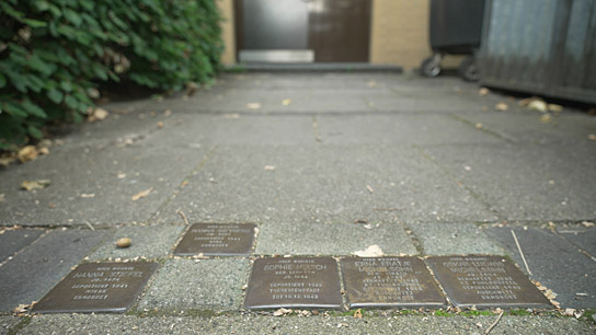 "'Grabe, wo du stehst' - Erinnern und Gedenken in Wandsbek" (2025)