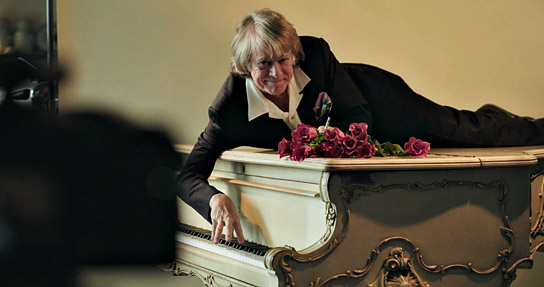 Helge Schneider in "The Klimperclown" (2025)