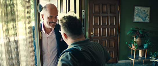 Christoph Maria Herbst, Nico Randel (v.l.n.r.) in "Ganzer halber Bruder" (2025)