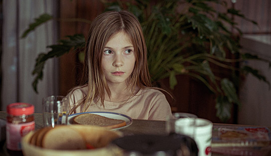 Zoë Baier in "22 Bahnen" (2025)