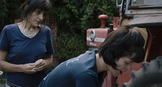 Lulu Bail, Sidney Fahlisch (v.l.n.r.) in "Viel Nebel im November" (2024)