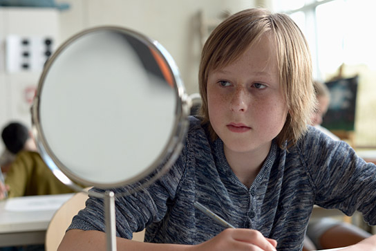 Jonathan Köhn in "Ab morgen bin ich mutig" (2025)