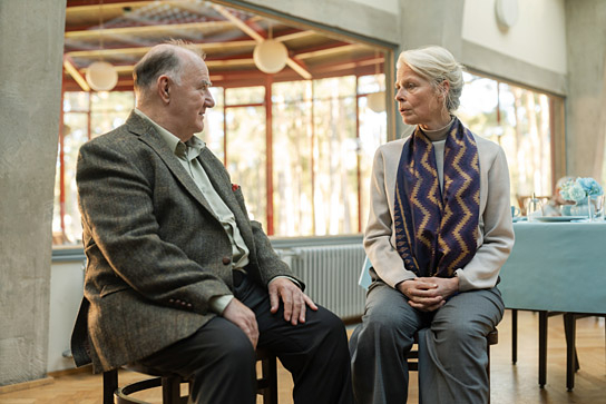 Udo Samel, Corinna Kirchhoff (v.l.n.r.) in "No Hit Wonder" (2025)