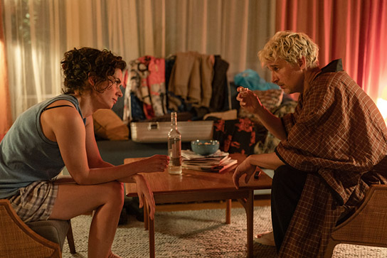 Nora Tschirner, Florian David Fitz (v.l.n.r.) in "No Hit Wonder" (2025)