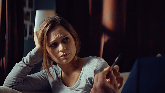 Sarah Alles in "Ohne Wahrheit" (2024)