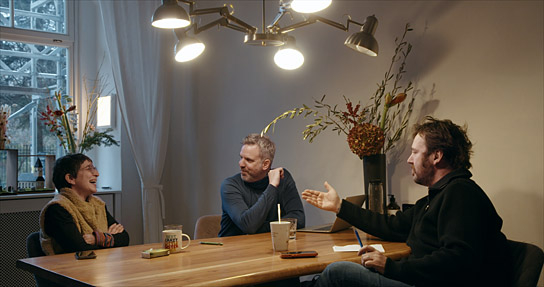 Eric Wrede (rechts) in "Der Tod ist ein Arschloch" (2024)