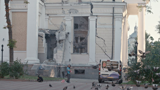 "When Lightning Flashes Over the Sea" (2025)