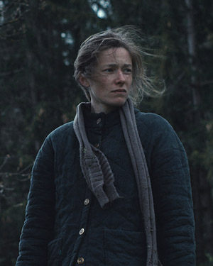 Clara Schwinning in "Ein schöner Ort" (2023)