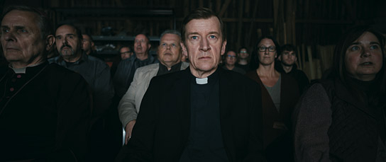 Jens Albinus (vorne) in "Holy Meat" (2025)