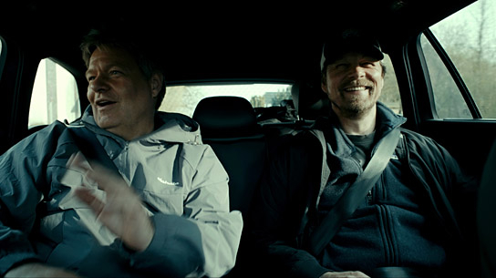 Robert Habeck, Lars Jessen (v.l.n.r.) in "Jetzt. Wohin. - Meine Reise mit Robert Habeck" (2025)
