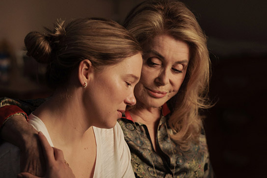 Léa Seydoux, Catherine Deneuve (v.l.n.r.) in "Gentle Monster" (2026)