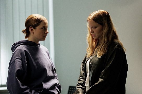 Jella Haase, Léa Seydoux (v.l.n.r.) in "Gentle Monster" (2026)