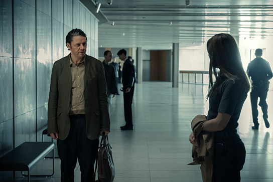 Christian Friedel, Hannah Herzsprung (v.l.n.r.) in "Corpus Delicti" (2026)