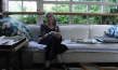 Sibylle Bergemann in ihrem Gartenhaus in "Mein Leben - Die Fotografin Sibylle Bergemann" (2011)