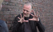 Thomas Ostermeier in "Bitte nach Mitte! Die Schauspielschule Ernst Busch zieht um" (2019); Quelle: moving angel filmproduction, DFF, © moving angel filmproduction
