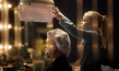 Beppie Melissen, Vita Heijmen (v.l.n.r.) in "Romys Salon" (2019); Quelle: Farbfilm Verleih, DFF, © Elmer van der Marel