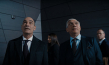 Jean-Marc Barr, Germain Wagner (vorne v.l.n.r.) in "Bad Banks" [Staffel 2, Episode 1] (2020); Quelle: ZDF, DFF, © ZDF, Letterbox Filmproduktion