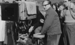Georg Tressler (rechts) bei den Dreharbeiten zu "Endstation Liebe" (1958)
