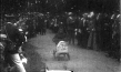 Screenshot aus "Kronberger Automobil-Jugendrennen 18.8.1907" (1907); Quelle: DFF