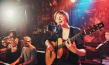 Band Karl die Große mit Sängerin Wencke Wollny in "Leif in Concert - Vol. 2" (2019); Quelle: missingFILMs, DFF, © Mike Auerbach, Lischke & Klandt Filmproduktion