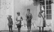 Screenshot aus "Vier marschierende Kinder" (1902); Quelle: DFF