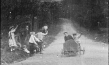 Screenshot aus "Seifenkistenrennen" (1906); Quelle: DFF