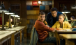 Edin Hasanović, Samuel Schneider, Alicia von Rittberg (v.l.n.r.) in "Hello Again - Ein Tag für immer" (2020); Quelle: Warner Bros. Pictures Germany, DFF, © 2020 Sommerhaus Filmproduktion GmbH, Warner Bros. Entertainment GmbH, Foto: Gordon Timpen