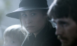 Rosalinde Mynster, Sebastian Jessen (rechts) in "Von Liebe und Krieg" (2018); Quelle: Tamtam Film, DFF, © tamtamfilm