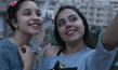 Basmala Elghaiesh, Bassant Ahmed (v.l.n.r.) in "Souad" (2021); Quelle: 71. Internationale Filmfestspiele Berlin (Katalog), © VIVID REELS