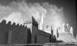 "Erstürmung einer mittelalterlichen Stadt um das Jahr 1350" (1944); Quelle: DFF / Firmenarchiv Gebrüder Diehl. Dauerleihgabe der Adolf und Luisa Haeuser-Stiftung für Kunst und Kulturpflege
