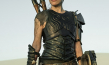 Milla Jovovich in "Monster Hunter" (2020); Quelle: Constantin Film Verleih, DFF, © 2020 Constantin Film Verleih GmbH