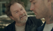 Stephen Root, Jake McLaughlin (v.l.n.r.) in "Home" (2020); Quelle: Weltkino Filmverleih, DFF, © Augenschein Filmproduktion GmbH, Frank Griebe