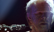 Thomas Morris in "Sky Sharks" (2020); Quelle: MFA+ Filmdistribution, DFF, © 2020 Fusebox Films GmbH