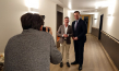 David-Ruben Thies, Jens Spahn (hinten v.l.n.r.) in "Vier Sterne Plus" (2021); Quelle: Filmfestival Max Ophüls Preis 2022, © Carsten Waldbauer