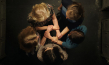 Laura Balzer, Lara Feith, Anna Gesa-Raija Lappe, Katja Hutko, Lena Urzendowsky (im Uhrzeigersinn von unten) in "Trümmermädchen - Die Geschichte der Charlotte Schumann" (2021), Quelle: UCM.ONE, DFF, © Artkeim², UCM.ONE