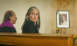 Sabine Vitua (rechts) in "Over & Out" (2022)