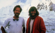 Werner Herzog, Reinhold Messner (v.l.n.r.) bei den Dreharbeiten zu "Gasherbrum - Der leuchtende Berg" (1984)