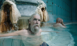 Björn Andrésen (links) in "The Most Beautiful Boy in the World" (2020)